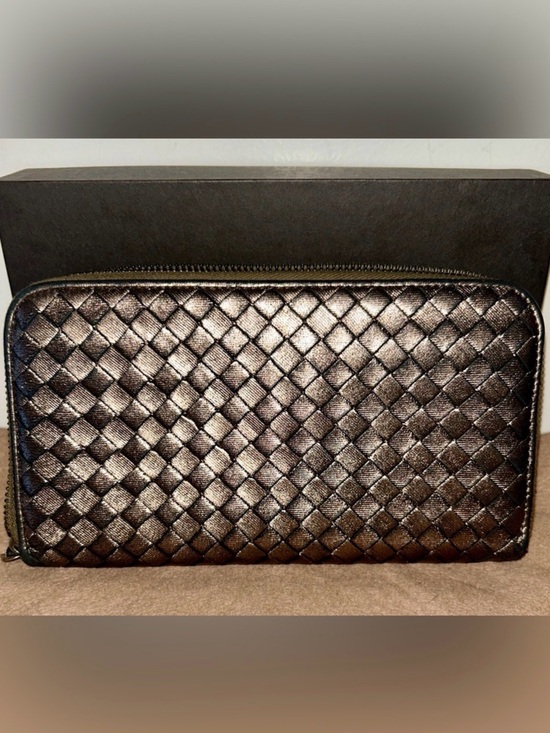 Bottega Veneta Handbags - BOTTEGA VENETA Copper Metallic Wallet